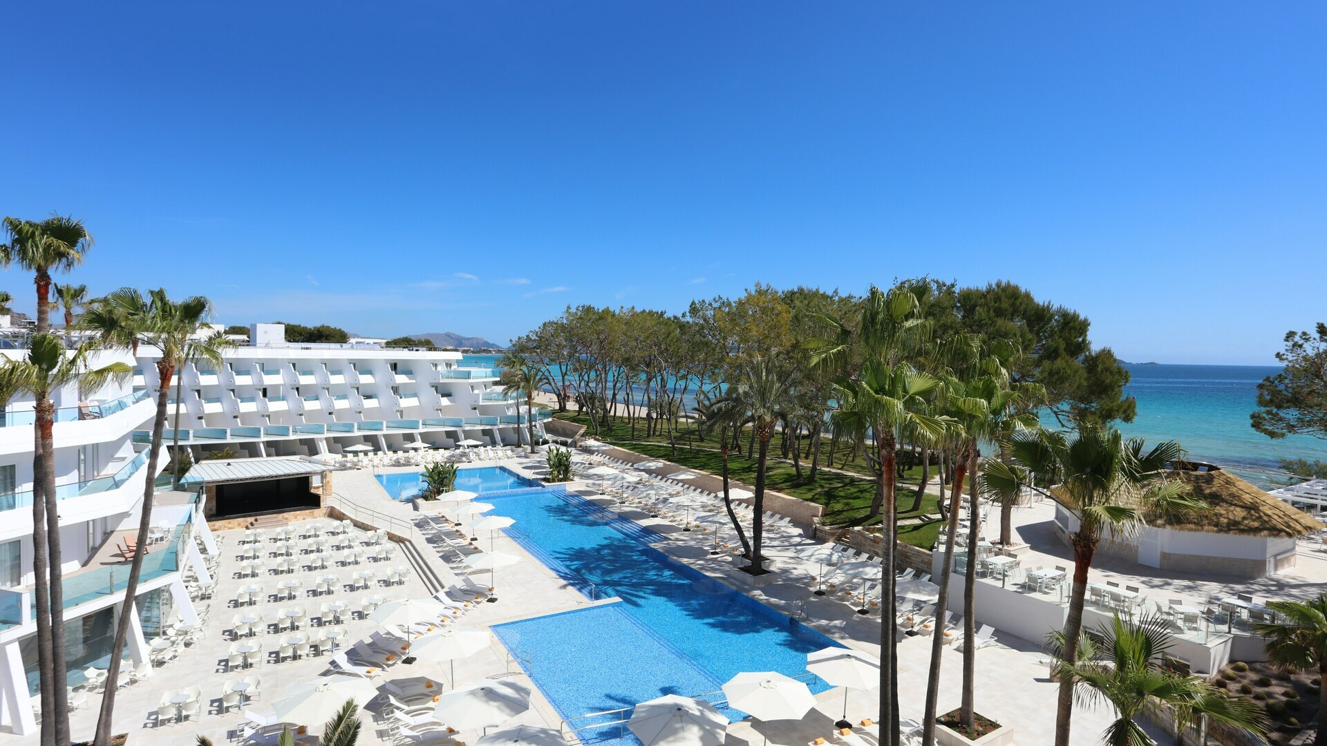 Iberostar Waves Playa De Muro 4 Family Hotel In Majorca