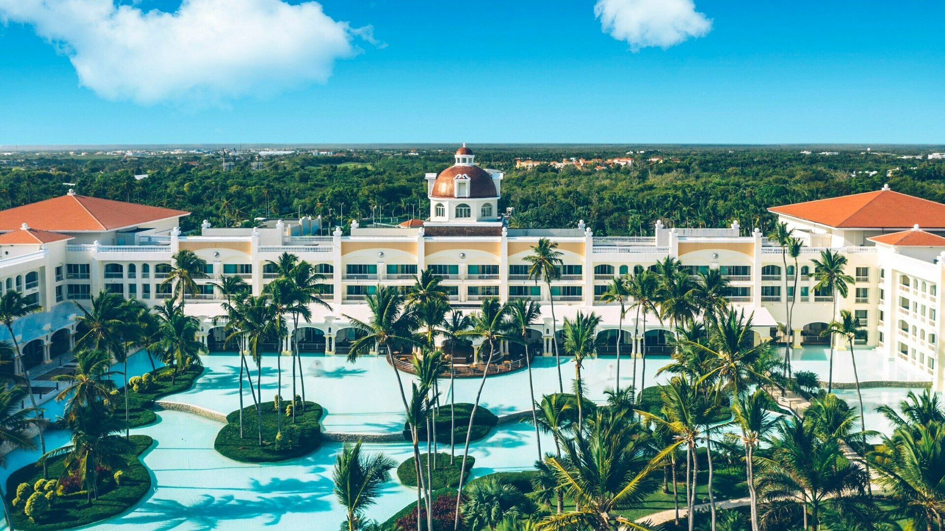 8 Intriguing Facts About Iberostar Estadi 