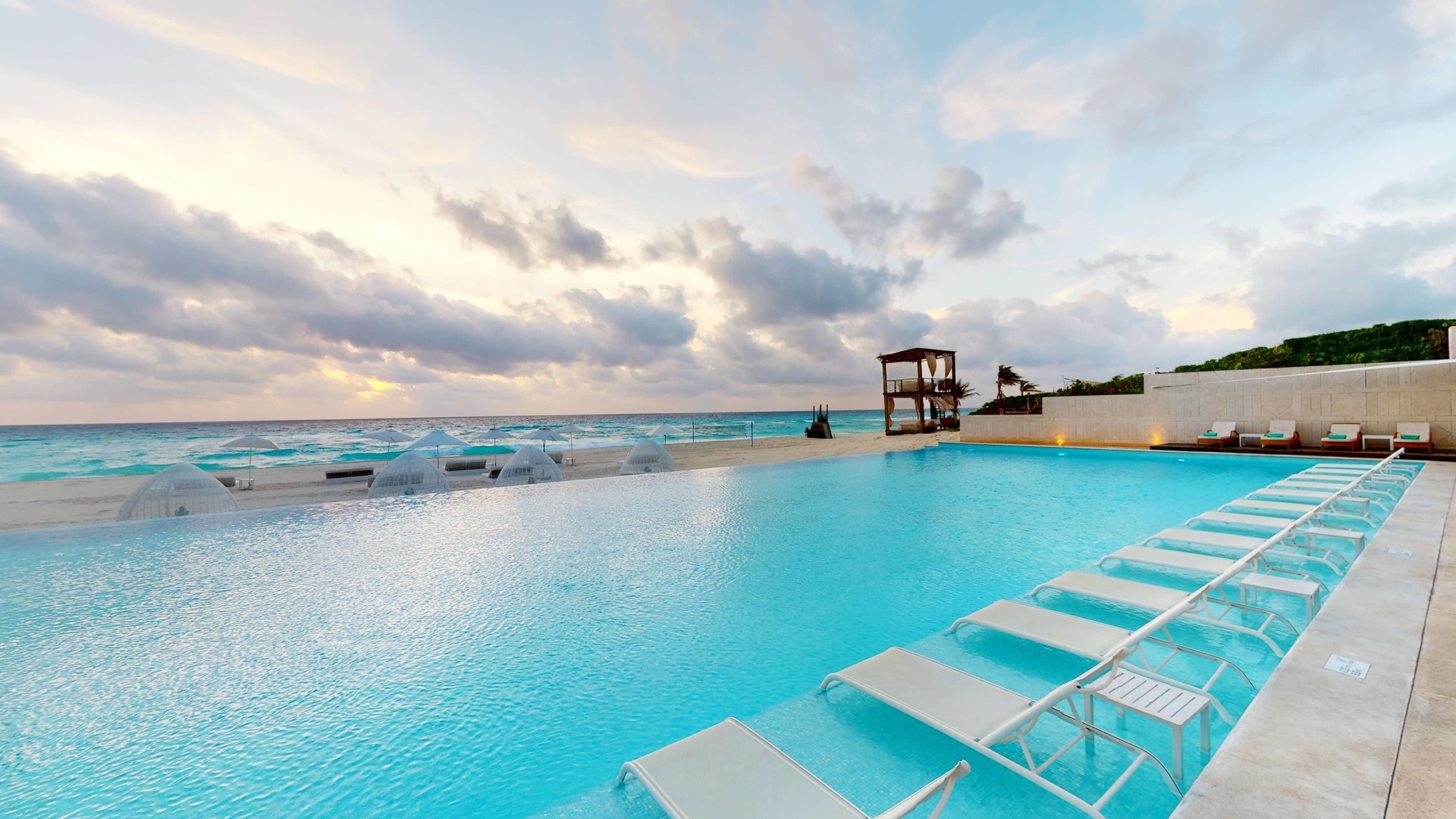 TCU (Iberostar Selection Coral Cancún) Pool Area - Matterport