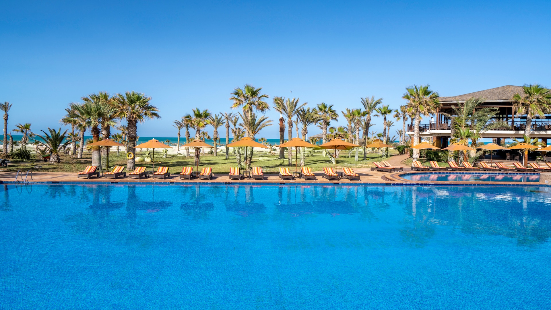 5-Star Hotel in Djerba with Hammam SPA | Iberostar®